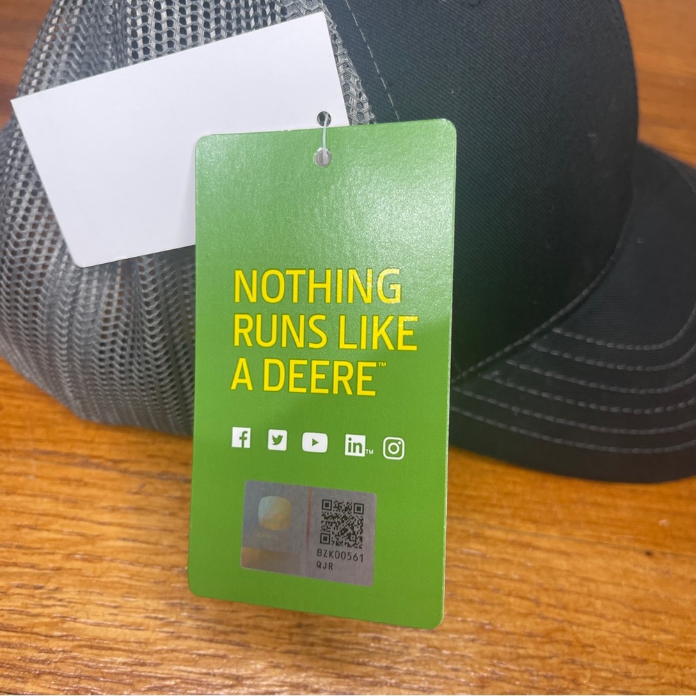 John Deere Trucker Hat Hutson Embroidered Snapback Mesh Cap NWT - Picture 4 of 7
